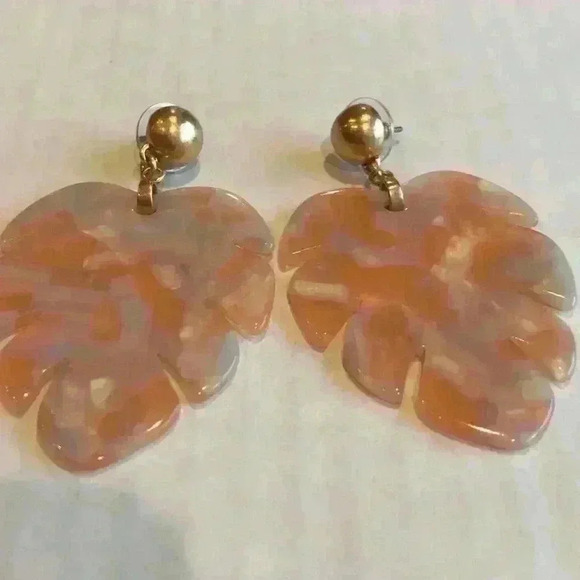 J Crew new Leafy Monstera acetate earrings - Picture 6 of 8